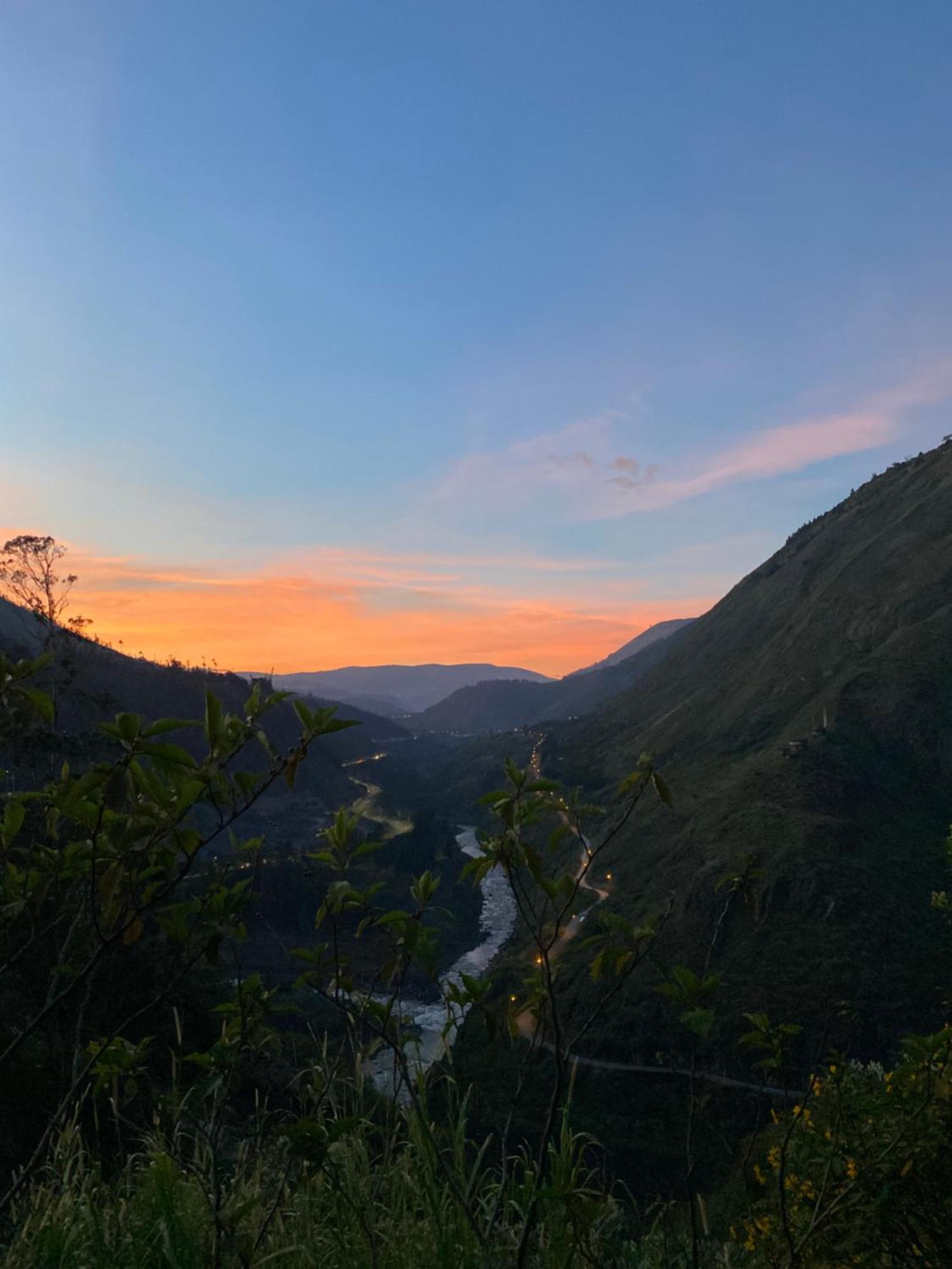 High-End Holiday Cabin - Tungurahua Hot Springs Banos  Exterior photo